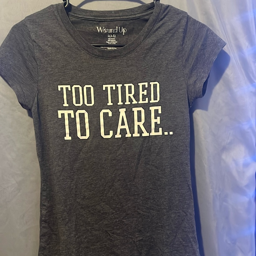 This is a gray t-shirt from wound up. Size:small
